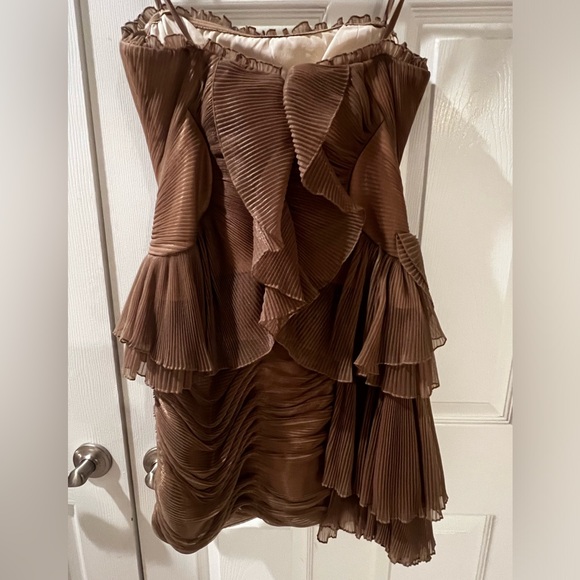 BCBG MaxAzaria Runway Ruffled Strapless Mini Dress Sz 6 - Picture 5 of 6